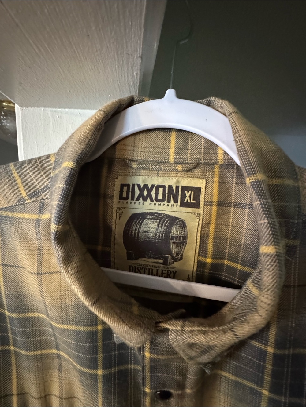 Dixxon flannel shirt. Mens XL